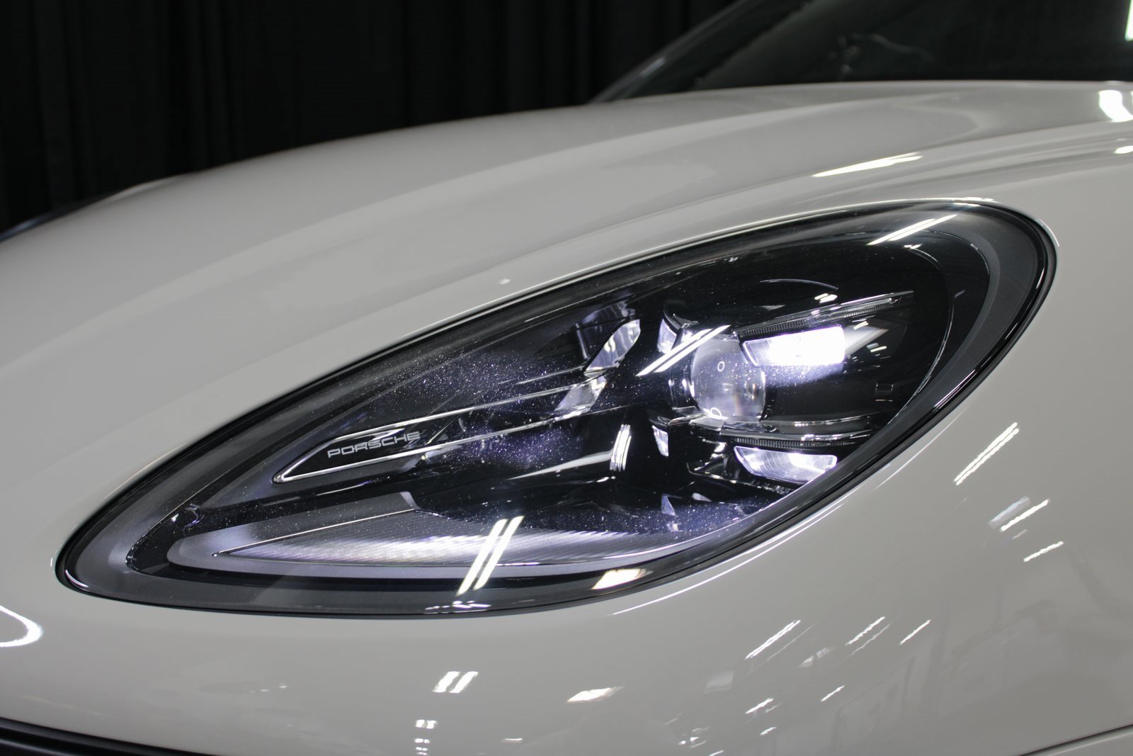 New 2026 Porsche Macan Turbo image 15