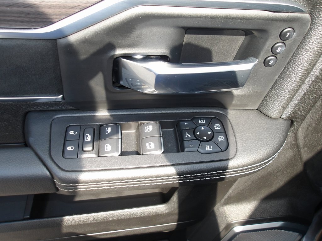 Used 2025 RAM 2500 Laramie image 17