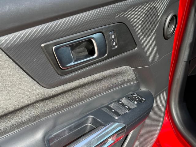 Used 2025 Ford Mustang EcoBoost image 27