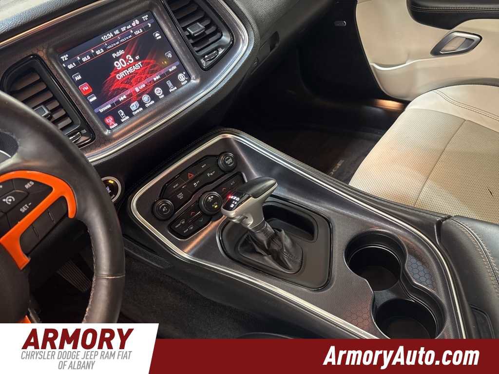 Used 2015 Dodge Challenger R/T Plus image 16