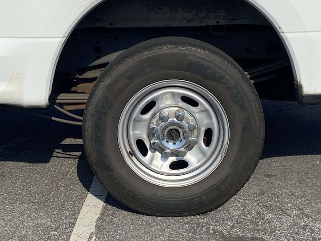 Used 2017 Ford F250 XL w/ Power Equipment Group RWD image 4