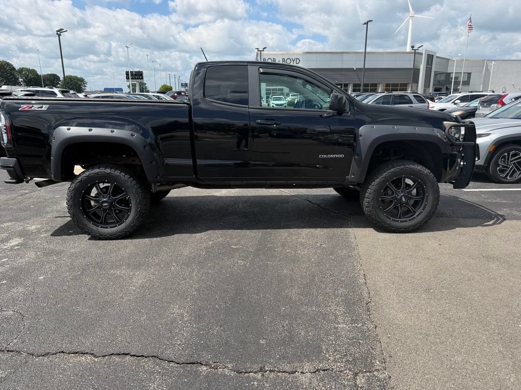 Used 2016 Chevrolet Colorado Z71 AWD/4WD image 3