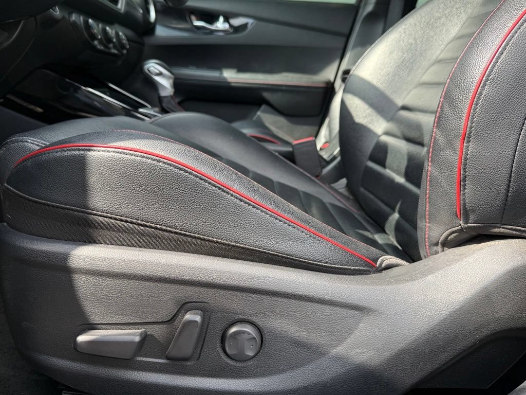 Used 2021 Kia Forte GT w/ GT2 Package FWD image 4