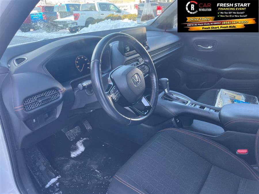 Used 2023 Honda HR-V Sport image 5