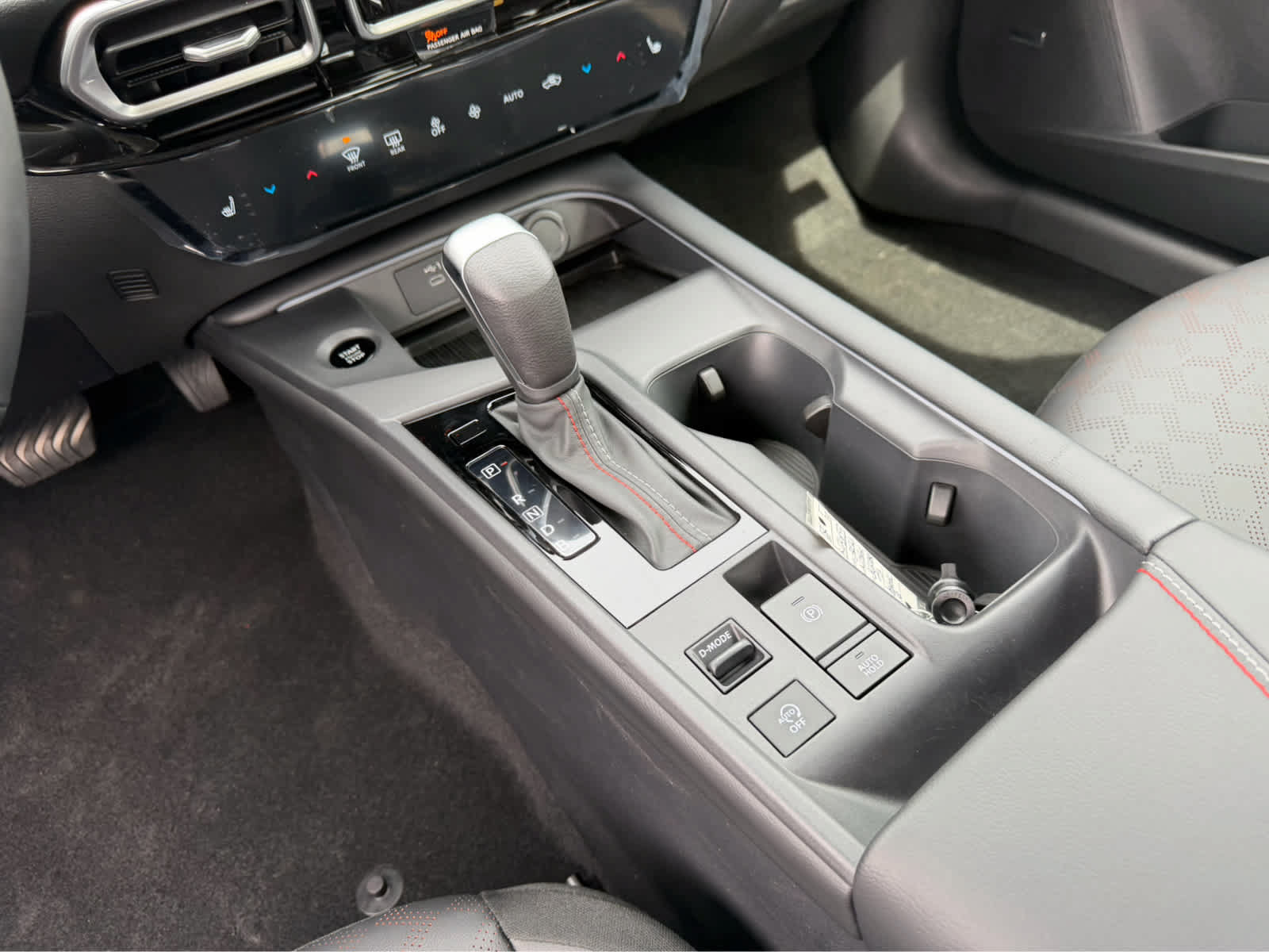 New 2026 Nissan Sentra SR w/ SR Premium Package FWD image 18