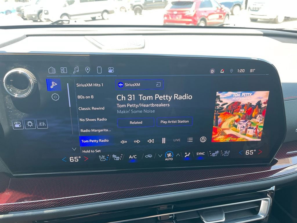 Used 2024 Chevrolet Traverse RS w/ LPO, Floor Liner Package image 20