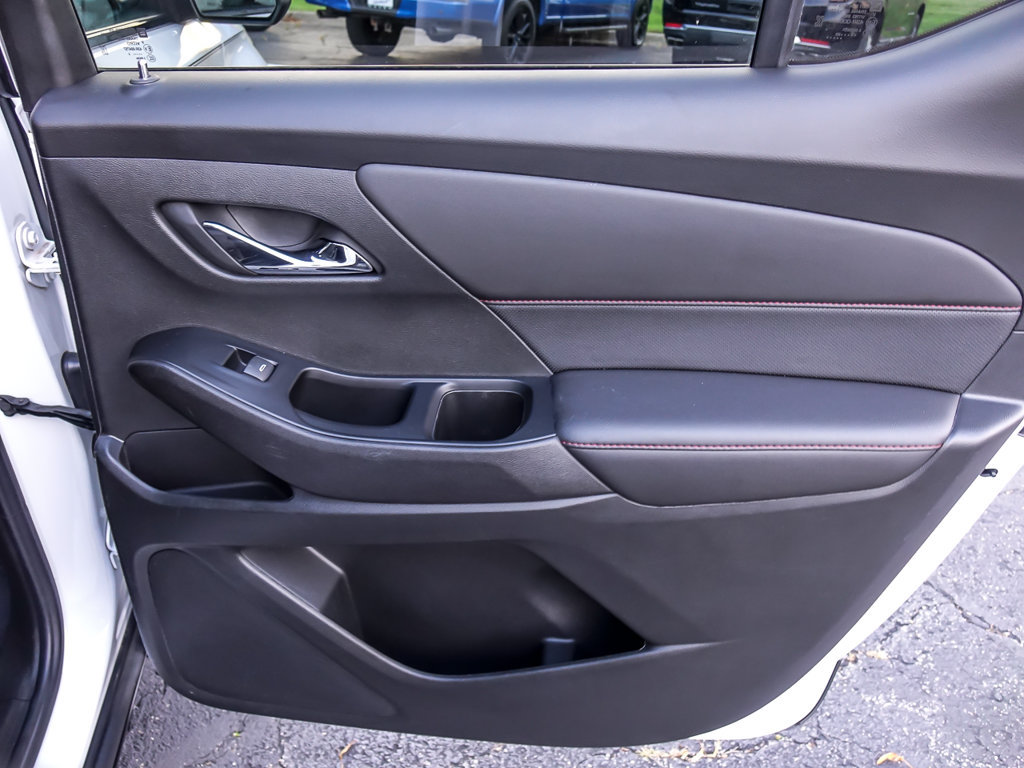Used 2023 Chevrolet Traverse RS w/ LPO, Floor Liner Package AWD/4WD image 33