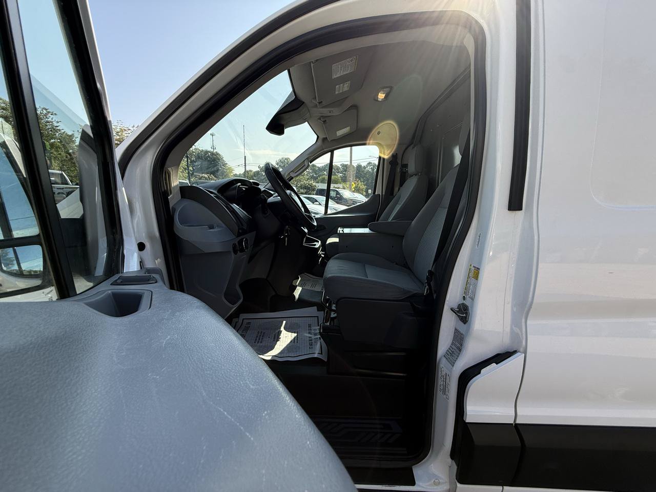 Used 2019 Ford Transit 250 148 Low Roof RWD image 15