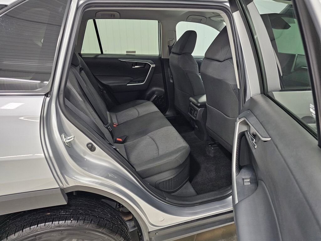 Used 2024 Toyota RAV4 XLE image 6