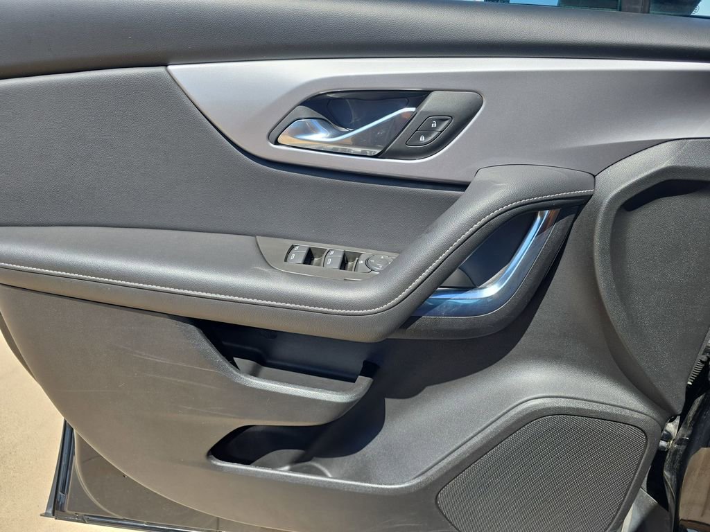 Used 2025 Chevrolet Blazer LT image 27