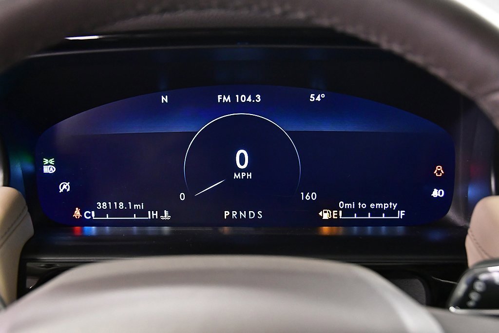 Used 2022 Lincoln Nautilus Reserve image 15