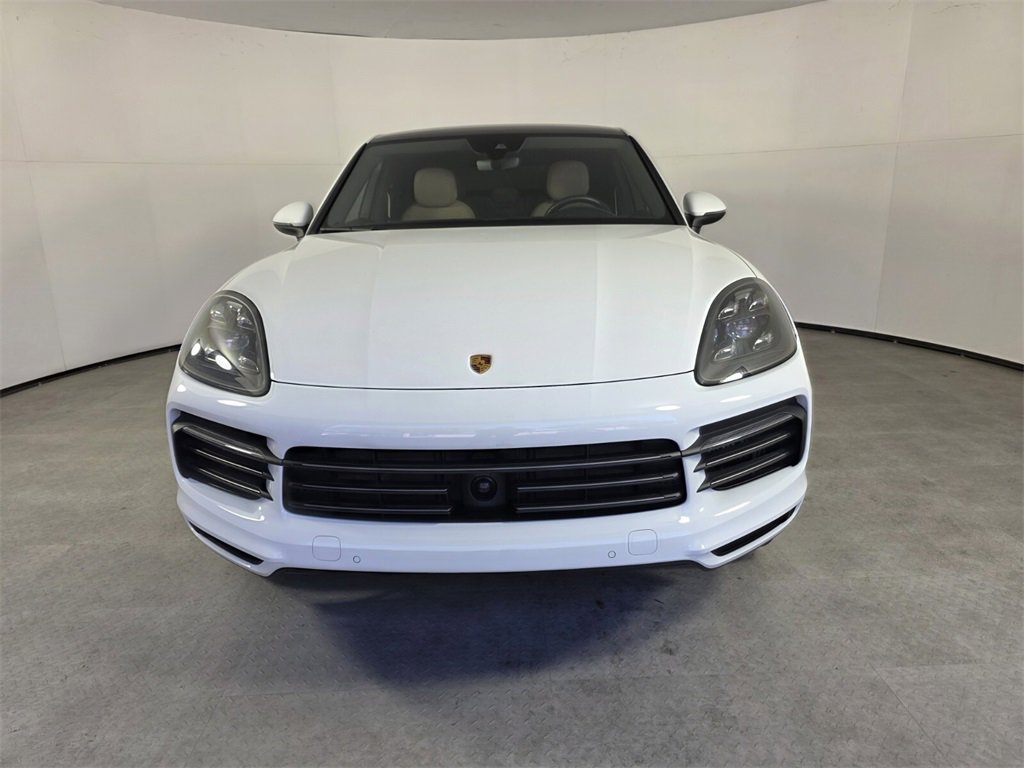 Used 2022 Porsche Cayenne image 2