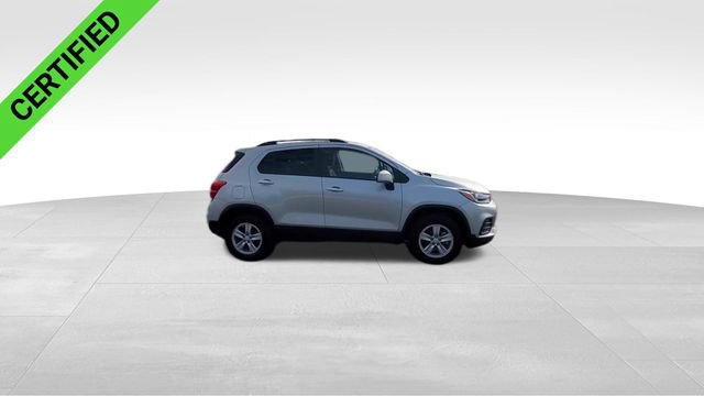 Used 2022 Chevrolet Trax LT w/ LT Convenience Package image 10