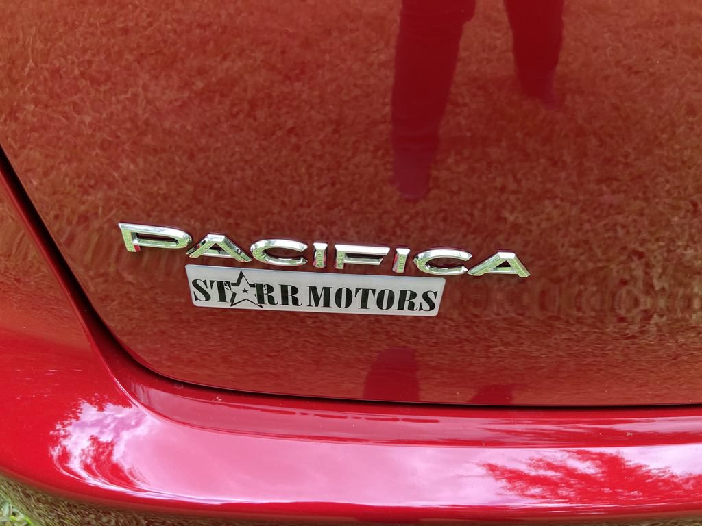 New 2026 Chrysler Pacifica Select FWD image 9