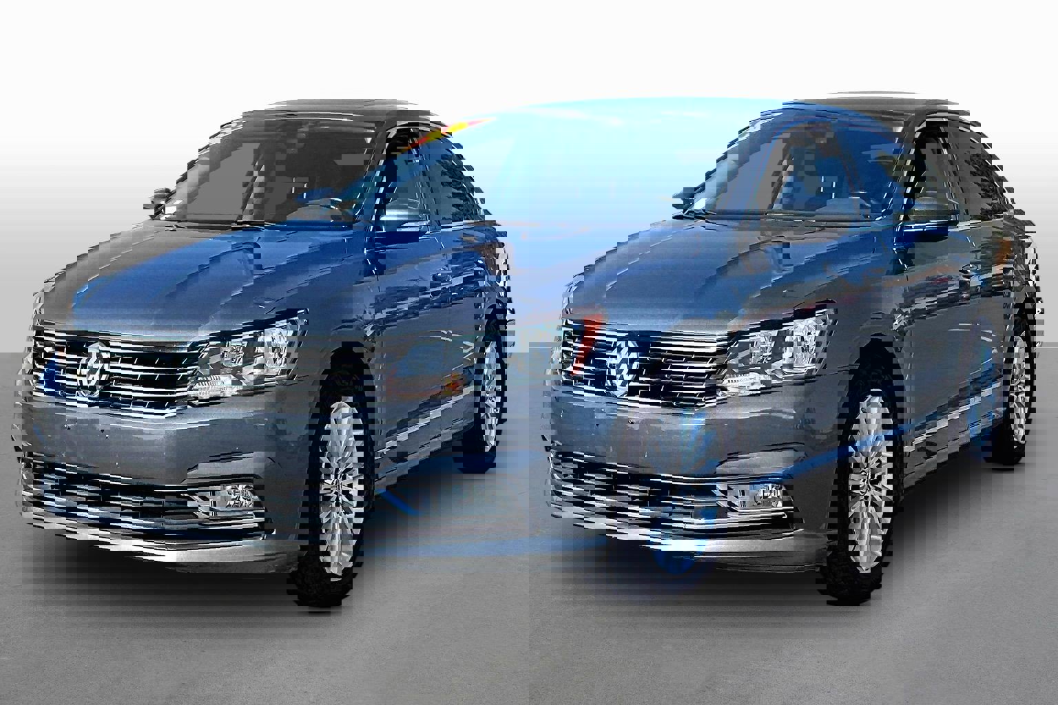 Used 2016 Volkswagen Passat 1.8T SE