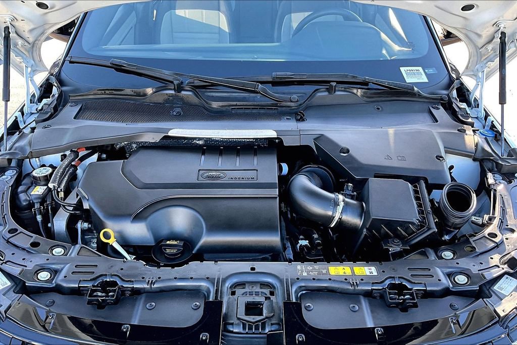 Certified 2023 Land Rover Range Rover Evoque R-Dynamic S AWD/4WD image 28