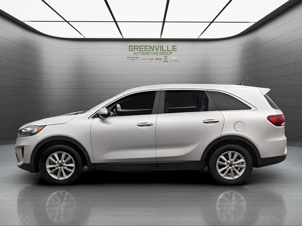 Used 2020 Kia Sorento LX image 3
