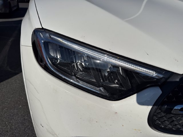 Used 2024 Mercedes-Benz GLC 300 4MATIC image 14