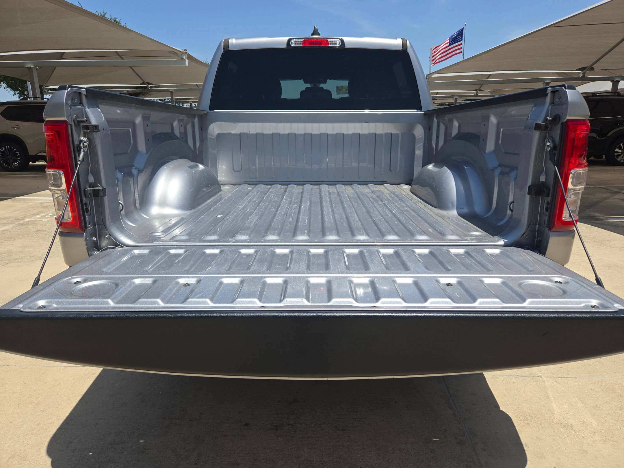 Used 2022 RAM 1500 Big Horn AWD/4WD image 24