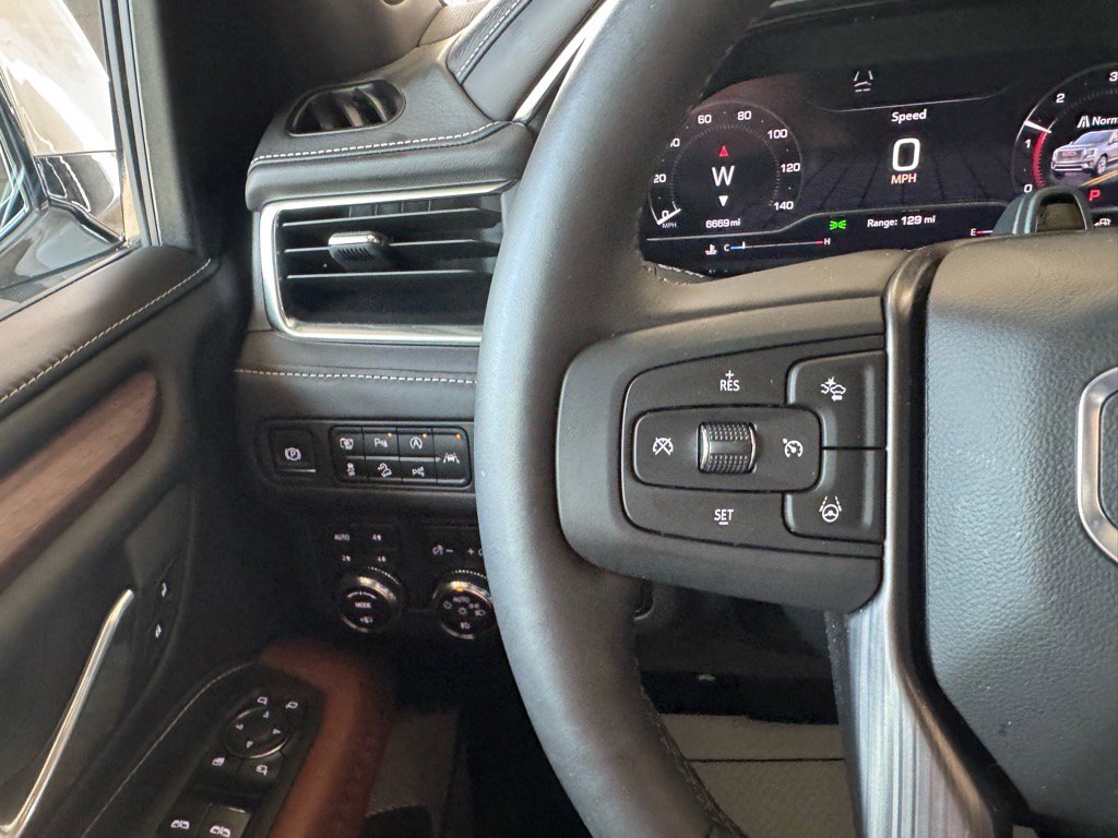 Used 2024 GMC Yukon XL Denali Ultimate image 31