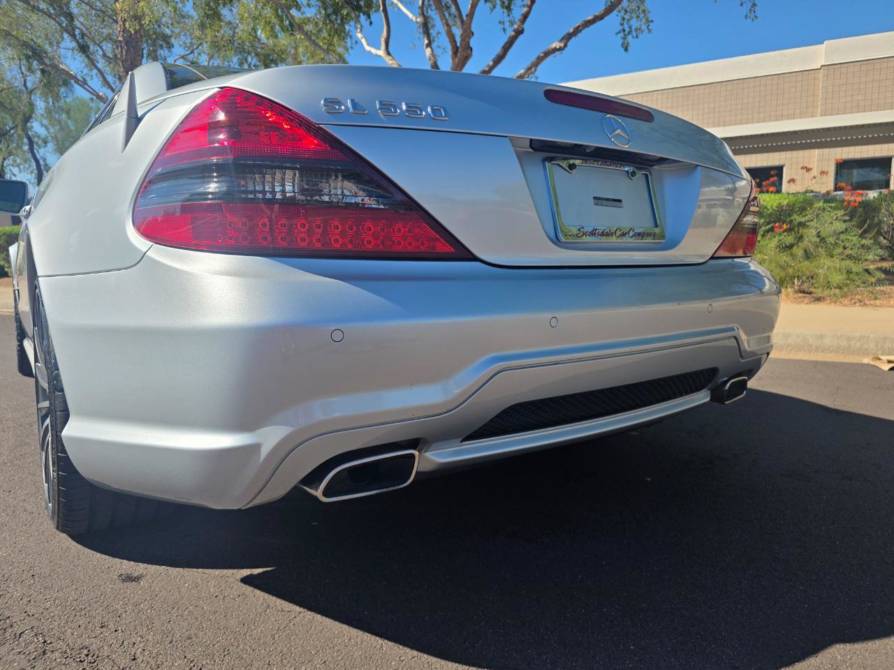 Used 2011 Mercedes-Benz SL 550 w/ Premium I Pkg image 20