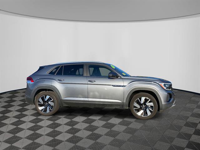 Used 2024 Volkswagen Atlas Cross Sport SE image 8