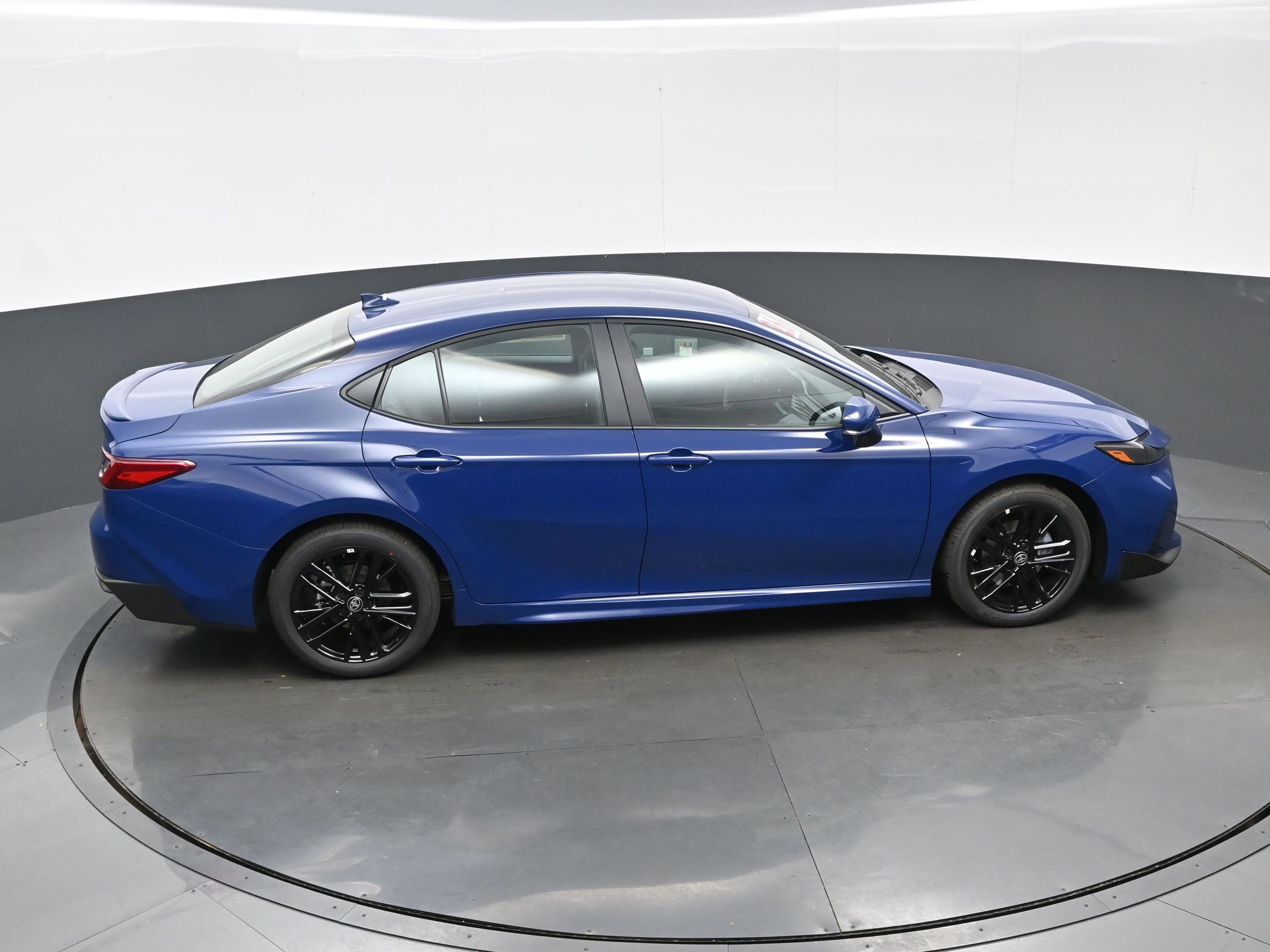 Used 2026 Toyota Camry SE image 41