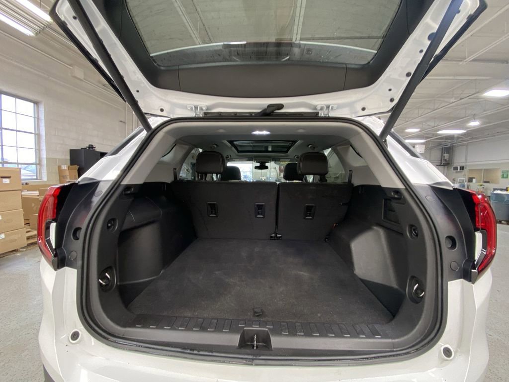 Certified 2023 GMC Terrain SLE w/ Driver Convenience Package FWD image 35