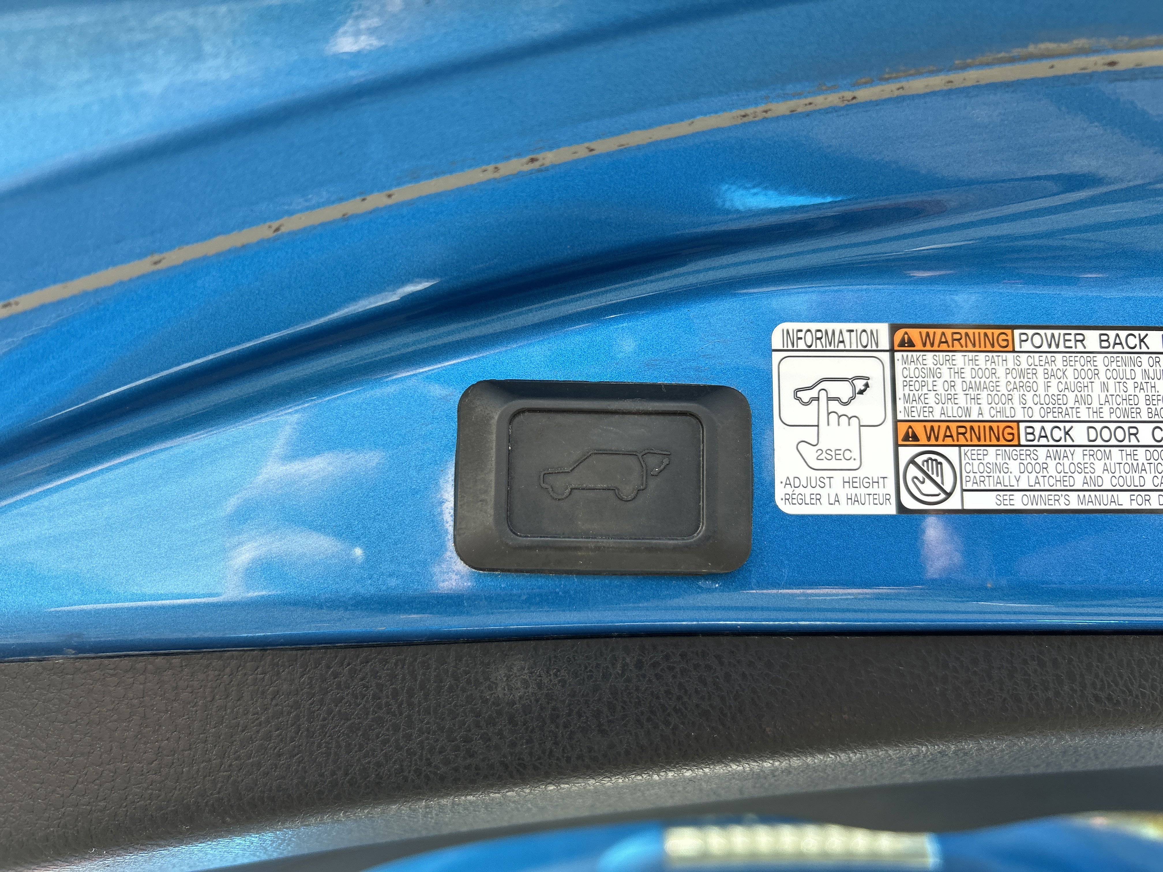 Used 2017 Toyota RAV4 Limited image 13
