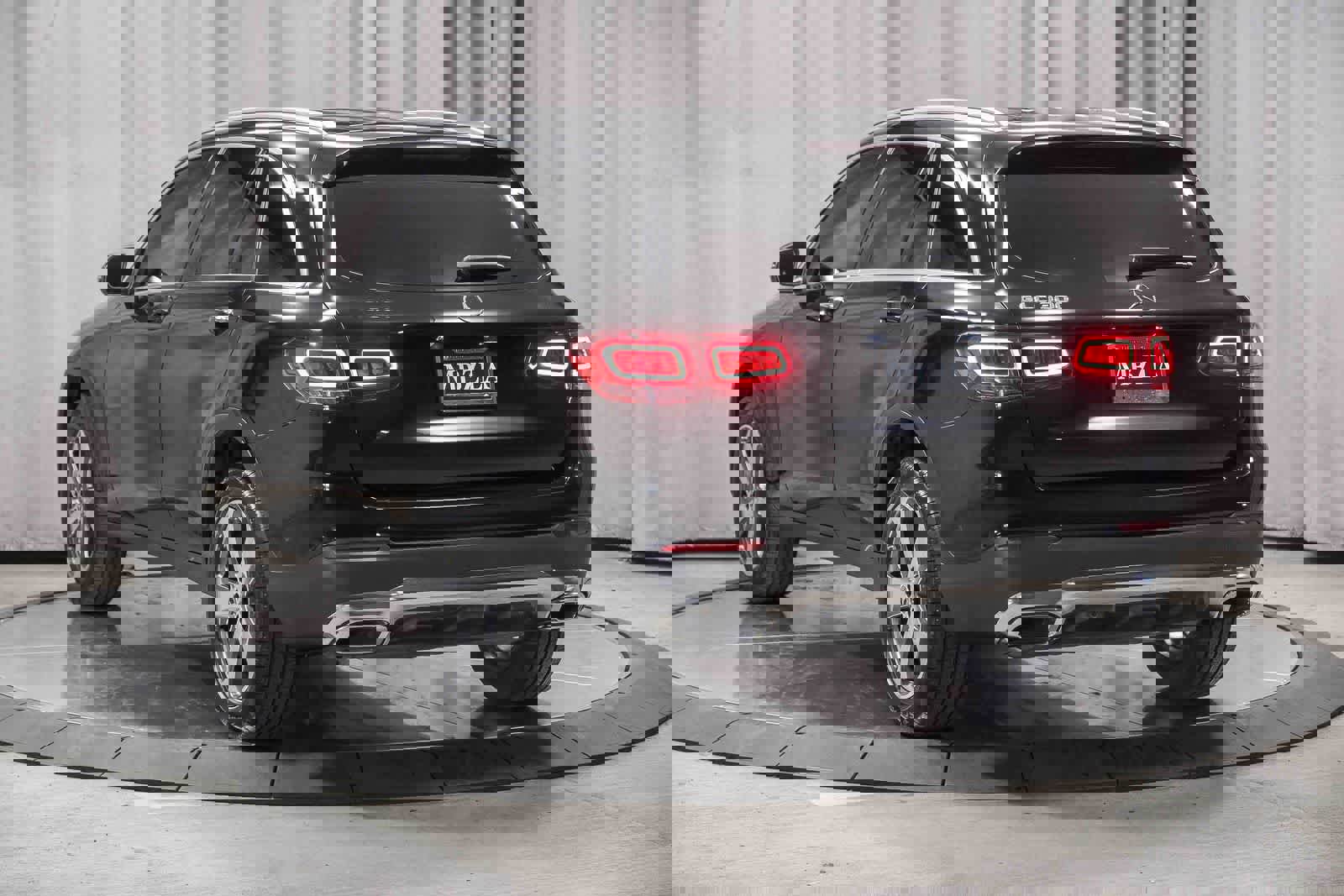 Certified 2022 Mercedes-Benz GLC 300 image 2