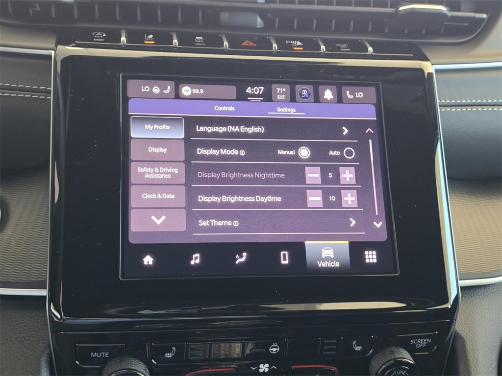 New 2025 Jeep Grand Cherokee L Altitude image 18