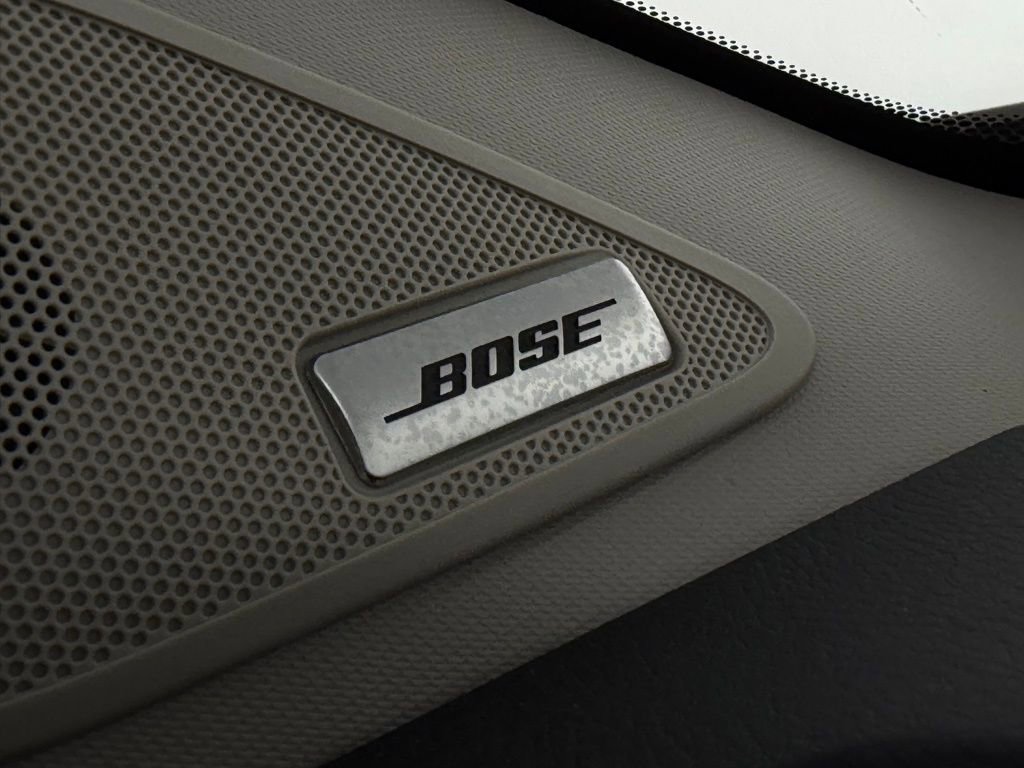 Used 2024 Nissan Pathfinder Platinum image 20