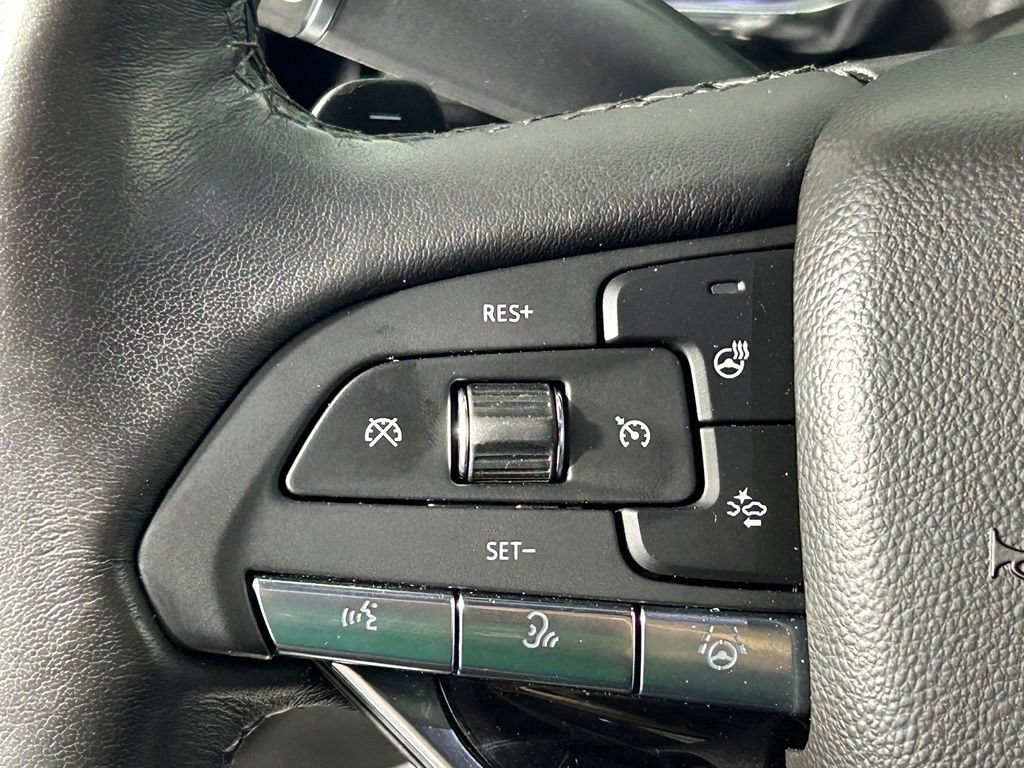 Used 2024 Cadillac Escalade Sport w/ Touring Package AWD/4WD image 32