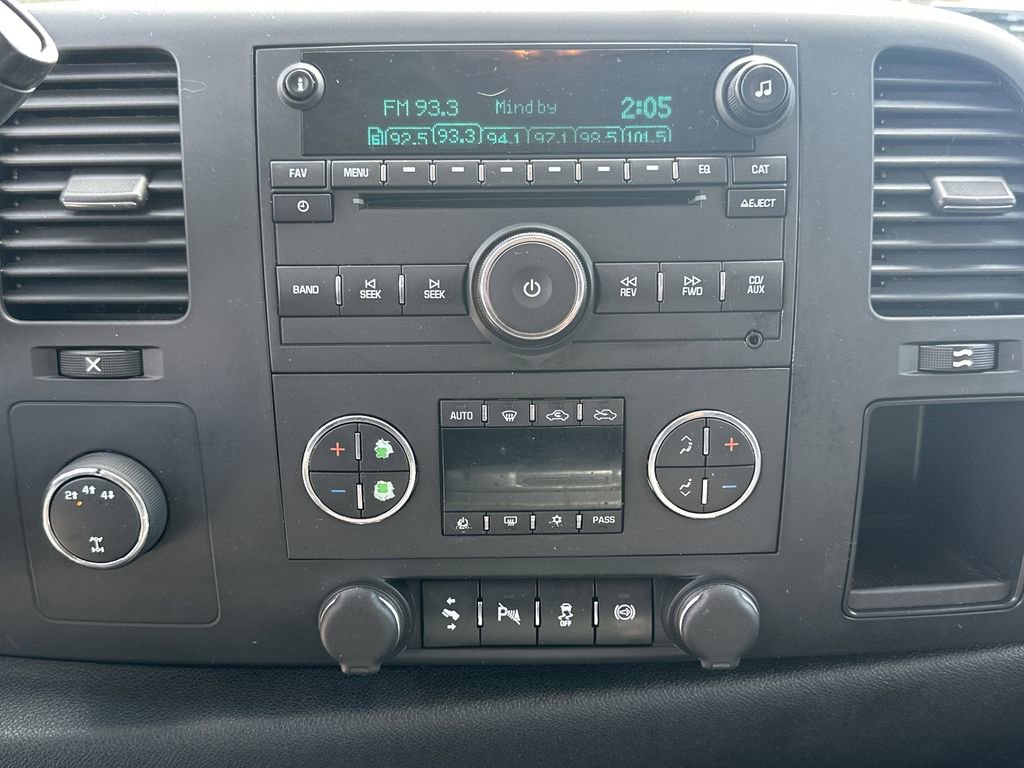 Used 2014 Chevrolet Silverado 2500 LT image 29