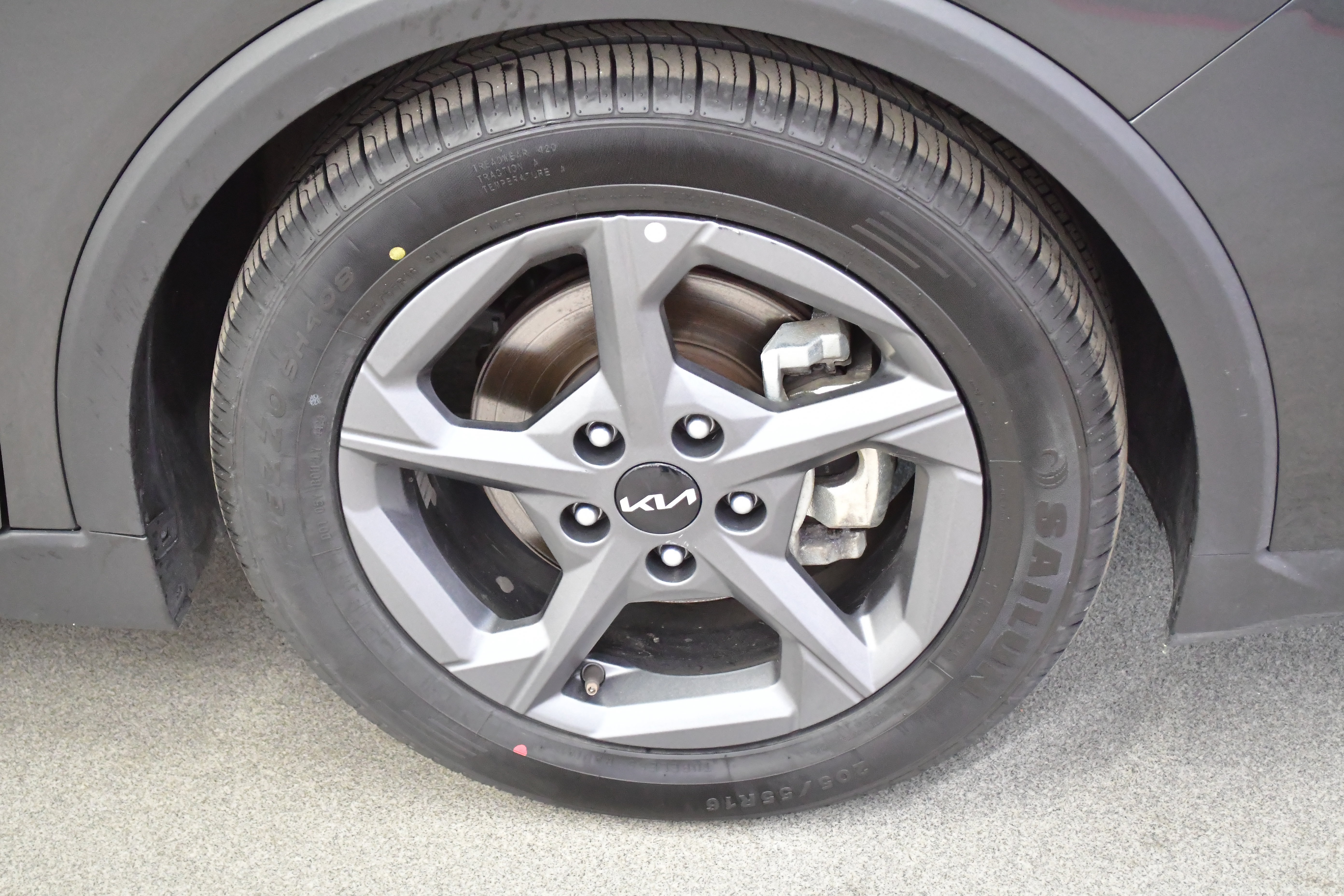 Used 2025 Kia K4 FWD image 35