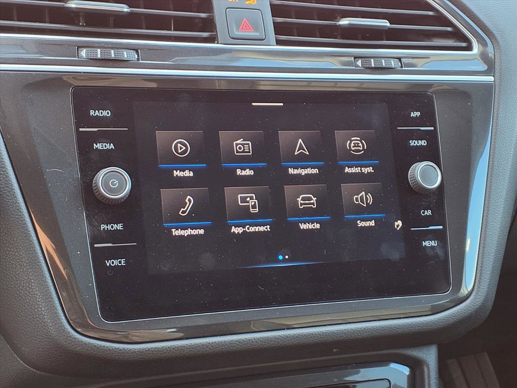 Used 2024 Volkswagen Tiguan Wolfsburg Edition image 9