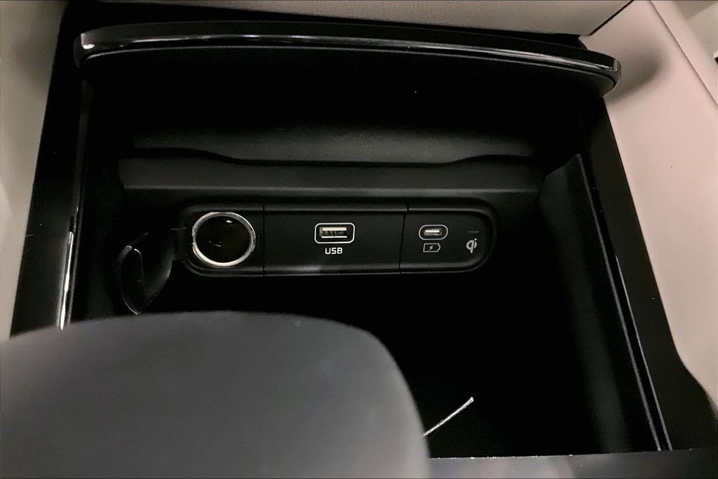 New 2025 Kia Telluride S image 30