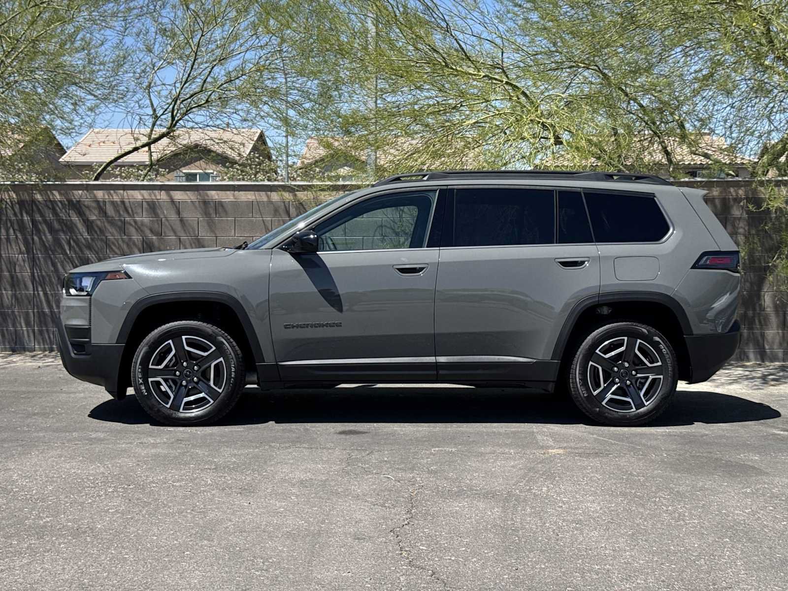 New 2026 Jeep Cherokee Laredo AWD/4WD image 6