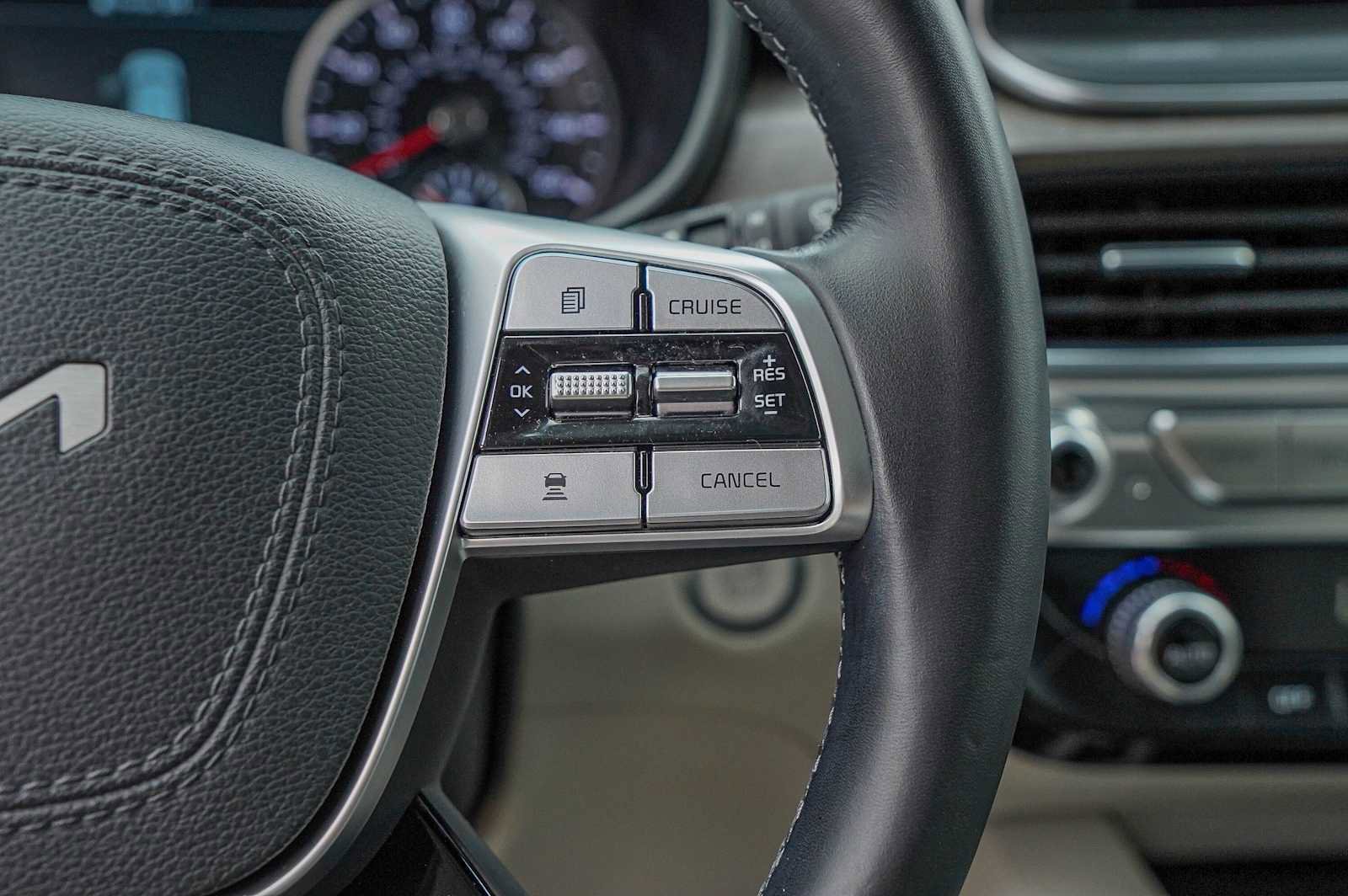 Certified 2022 Kia Telluride SX w/ SX Prestige Package image 14