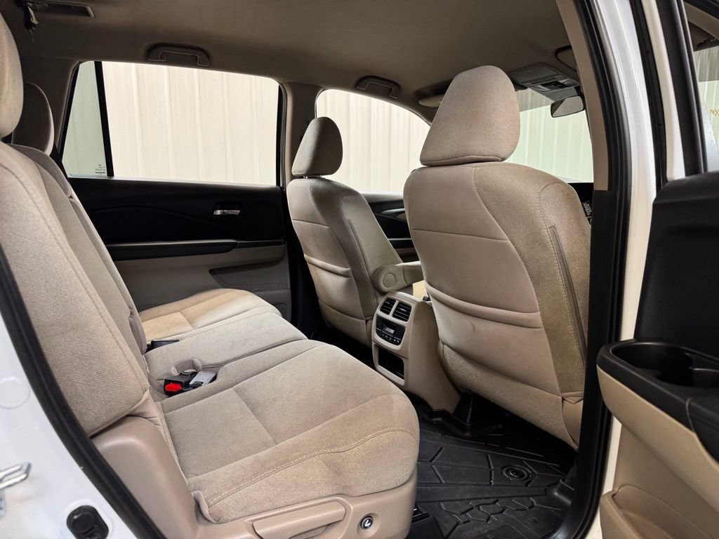 Used 2021 Honda Pilot EX image 30