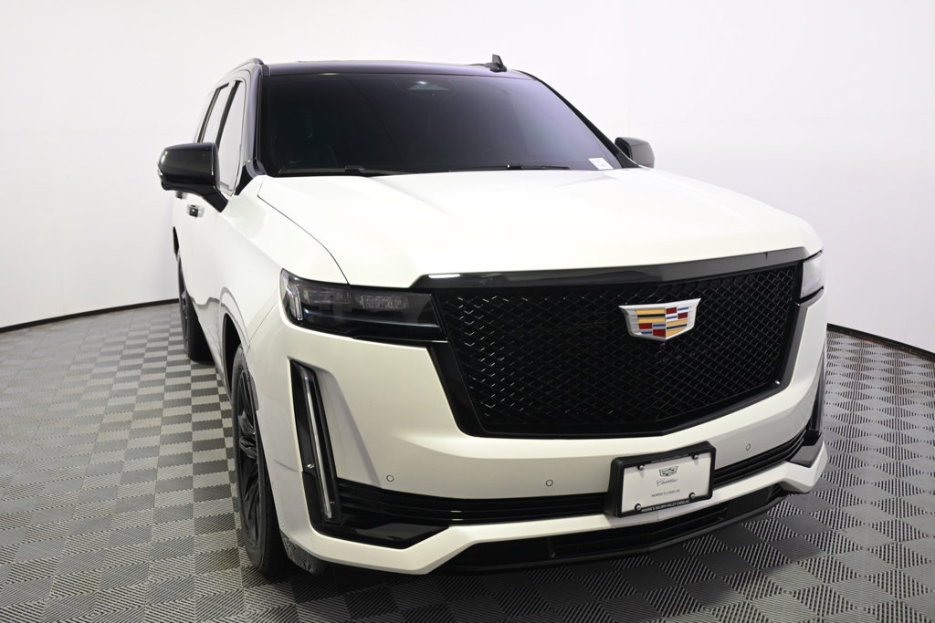 Used 2023 Cadillac Escalade Sport Platinum w/ Heavy-Duty Trailer Package AWD/4WD image 9