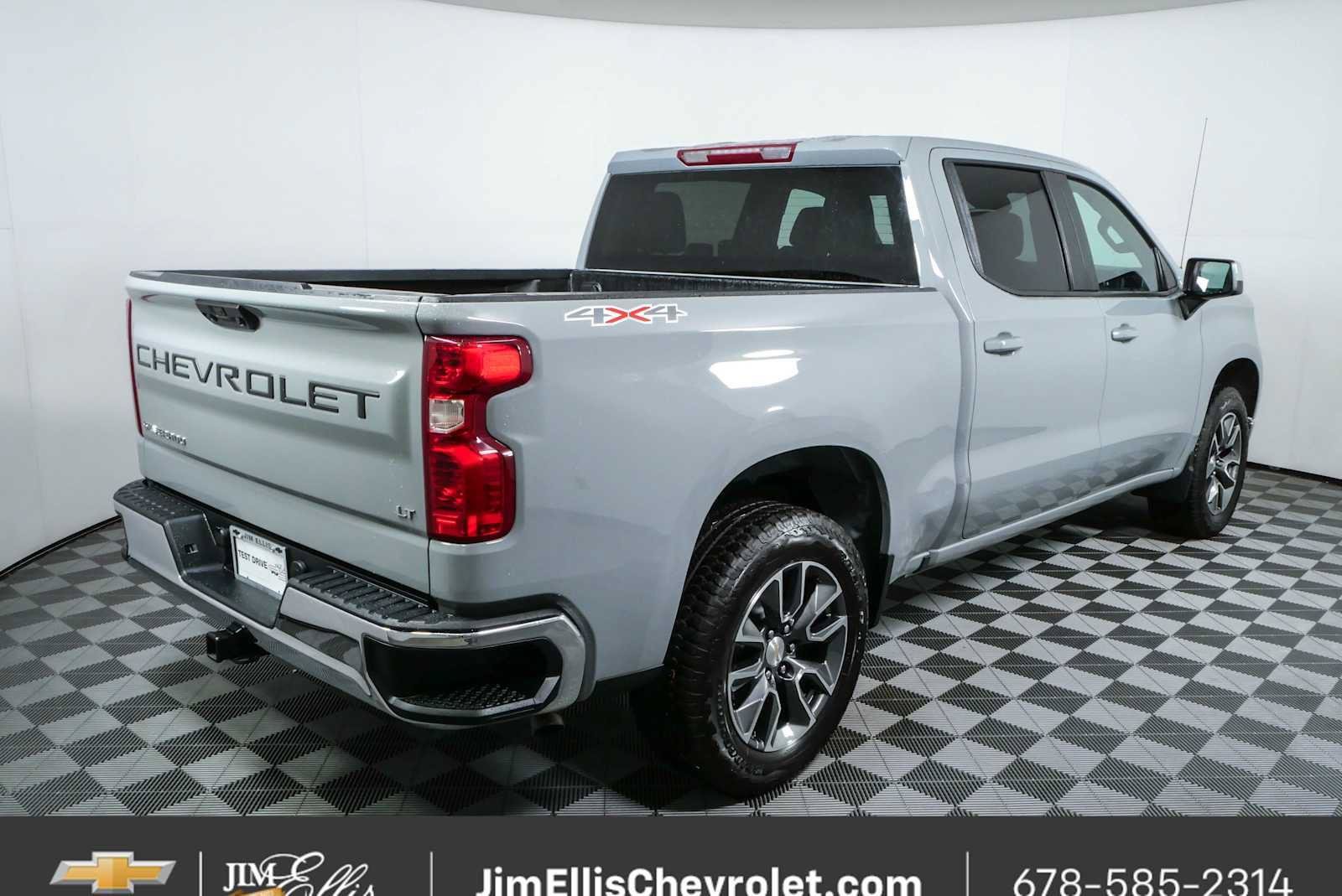Certified 2024 Chevrolet Silverado 1500 LT AWD/4WD image 3