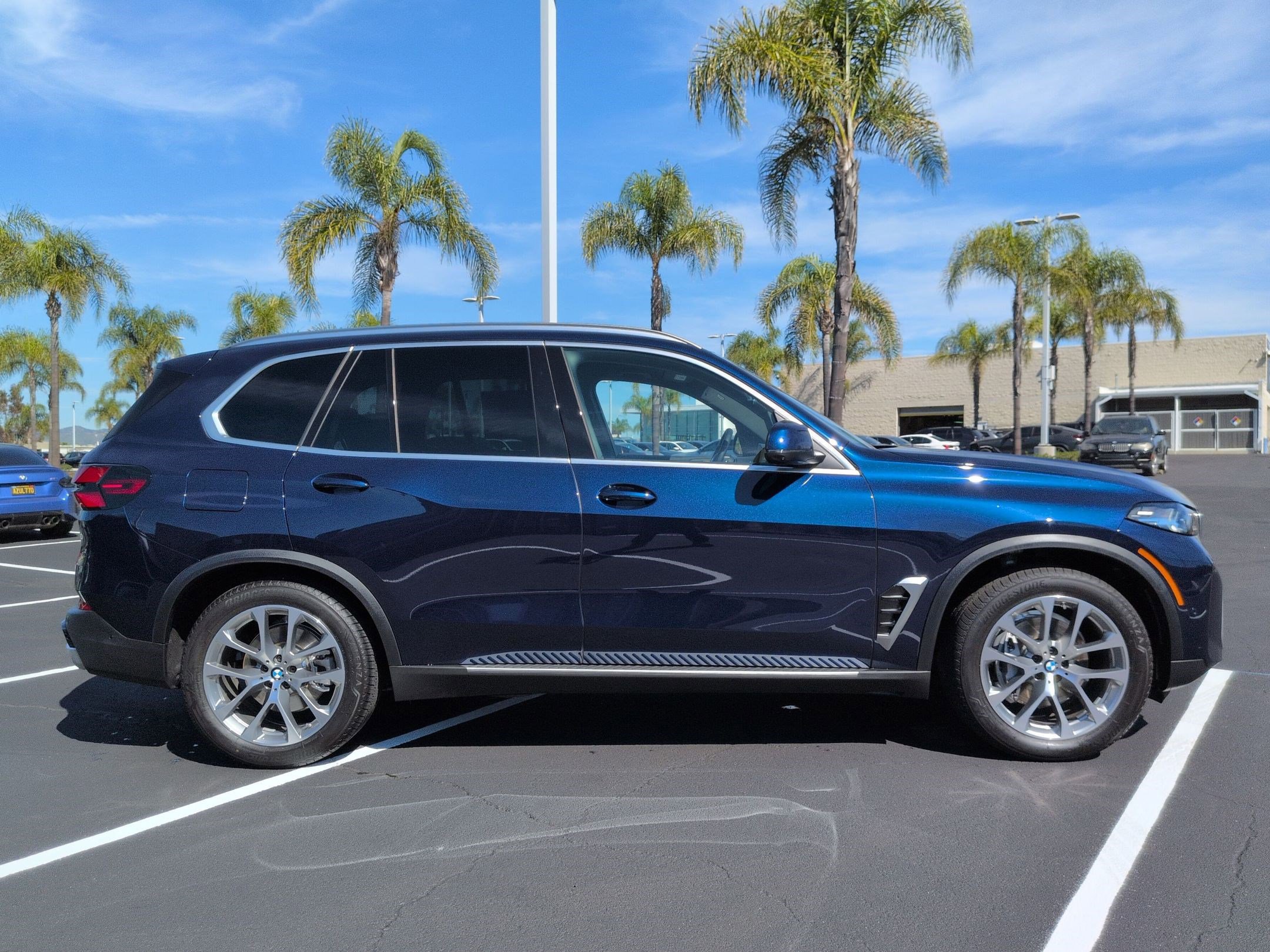 Used 2026 BMW X5 xDrive40i w/ Premium Package image 11