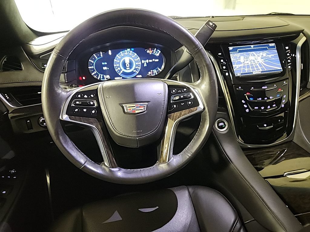 Used 2019 Cadillac Escalade ESV Platinum AWD/4WD image 17