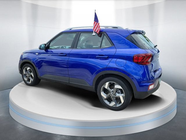 Used 2025 Hyundai Venue Limited FWD image 3