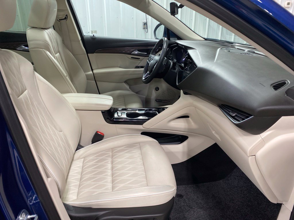Used 2023 Buick Envision Avenir AWD/4WD image 25