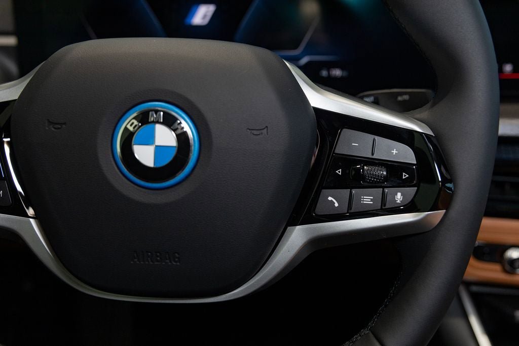 New 2026 BMW i4 xDrive40i w/ Premium Package AWD/4WD image 25