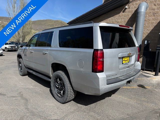 Used 2018 Chevrolet Suburban LT AWD/4WD image 4