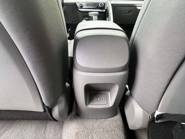 Used 2025 Hyundai Elantra Sport FWD image 11
