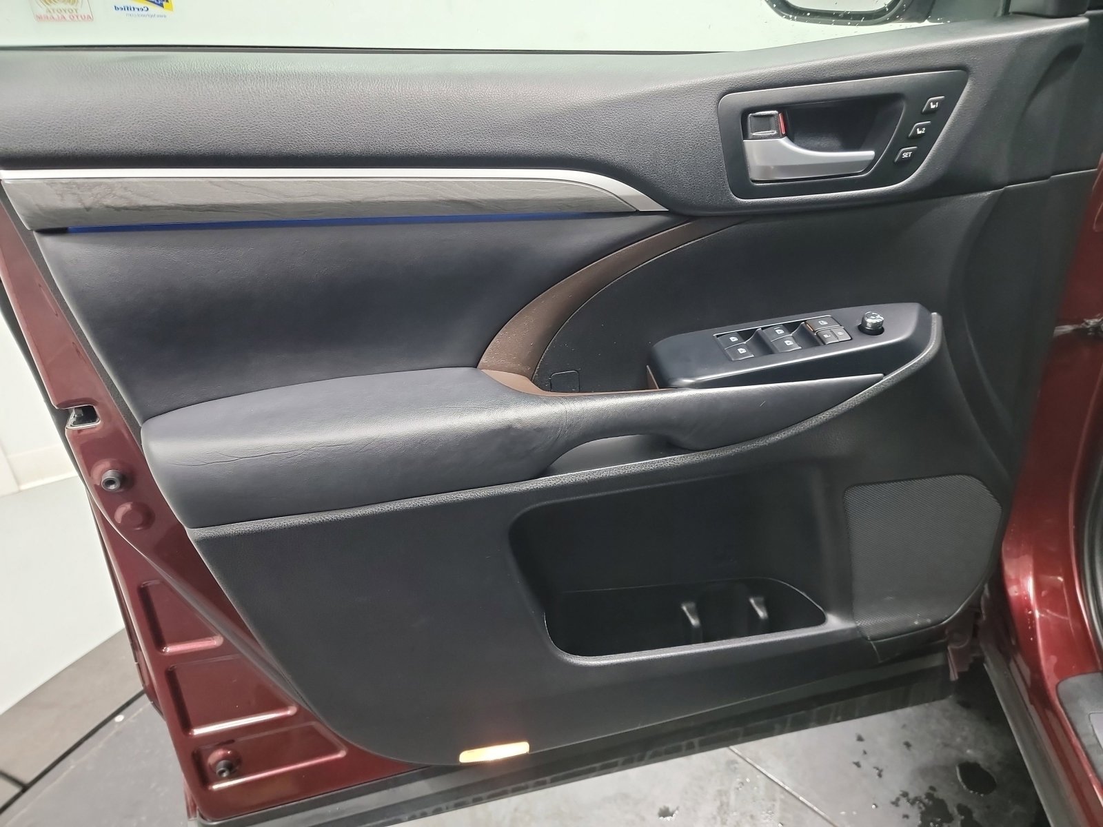 Used 2018 Toyota Highlander Limited image 13